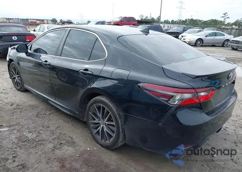 2022 Toyota Camry Se z USA, uszkodzony, nr VIN 4T1T11AK7NU041138